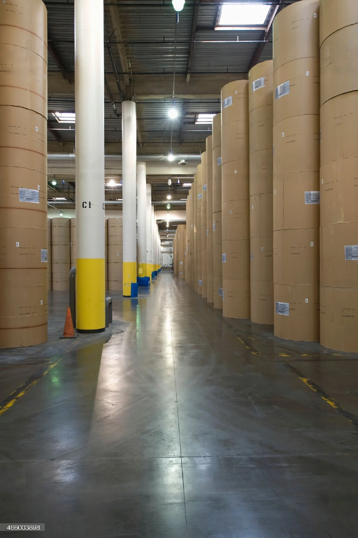 xetgo_capabilities_paper_packaging_3 inside of a paper-based packaging warehouse